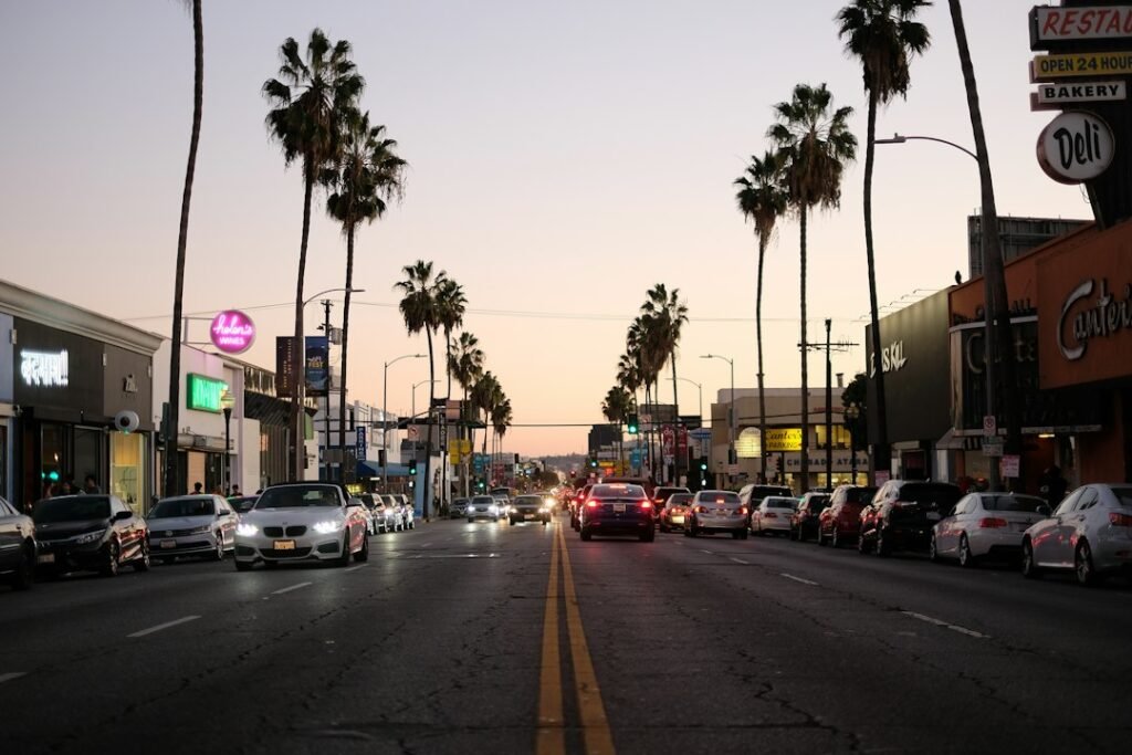 Sports car and city setting representing the GTA 5 mobile APK availability guide